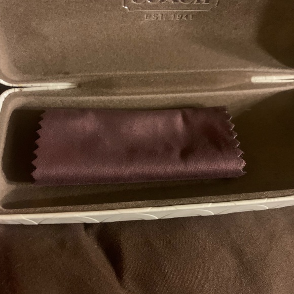 Coach sunglass case - Picture 4 of 4